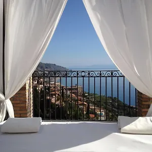 https://isoco-guest-house.taorminaitalyhotels.com